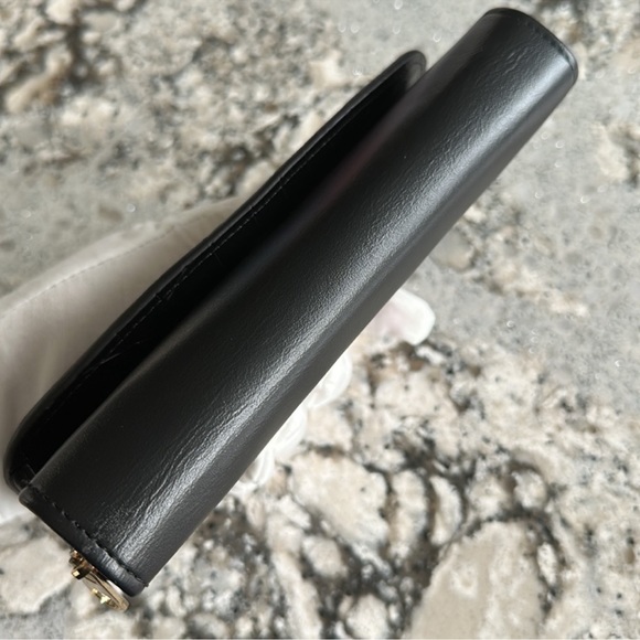 NWT Boutique Crocodile embossed vegan leather zippy wallet - Picture 11 of 12